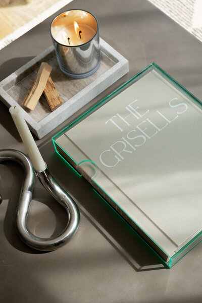 Organize your weddings with this airtable template designed for wedding photographers