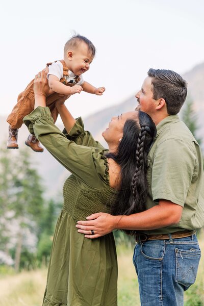 Small Family Session at Farragut Park ID