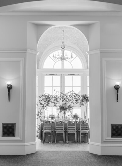 intimate mansion wedding at the Wadsworth Mansion