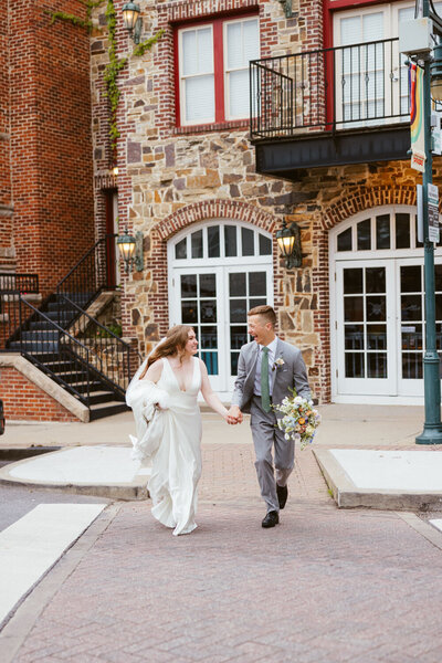 Photo of modern bridal portraits .