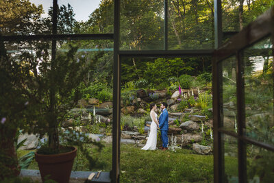 Witness the magic of this breathtaking moment at Quonquont Farm Wedding, skillfully captured by photographer Matthew Cavanaugh.