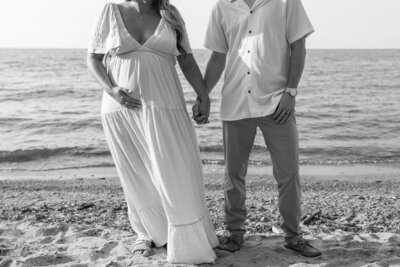 maternity photos in Cleveland