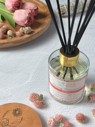 sun-and-moon-garden-botanicals-spring-602
