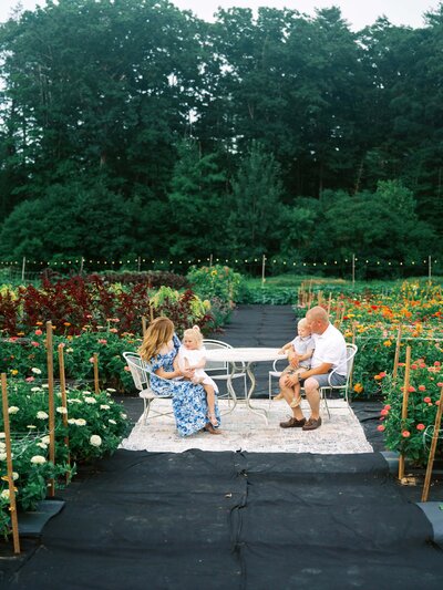 Felisha, a destination wedding photographer based in New England, specializes in capturing beautiful moments and landscapes in New Hampshire, New England, and worldwide locations.