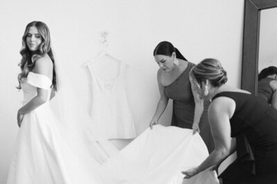 Michael Asmussen California Luxury Destination Weddings & Editorial Fashion Photographer Seoul Korea Vogue hanbok Lynn