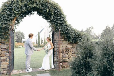 Minnesota Wedding Bride and Groom Photography at Redeemed Farm 3