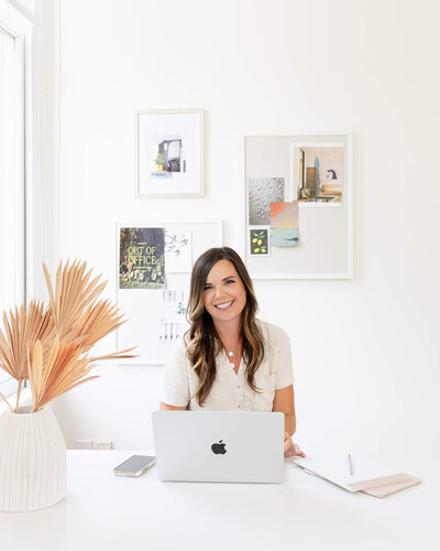 ARAY-Brand-Studio-Kristin-Austin