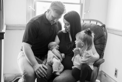 Black & White photo of family with Newborn baby | Newborn Photography