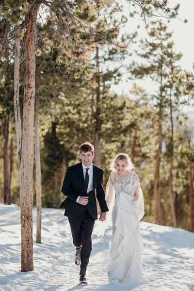 outdoor winter wedding Colorado
