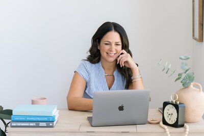 Evolve your career, love your life, get promoted, how to find balance, mom guilt, work life blend by mom blogger and corporate leader Shayla King, courses for working moms