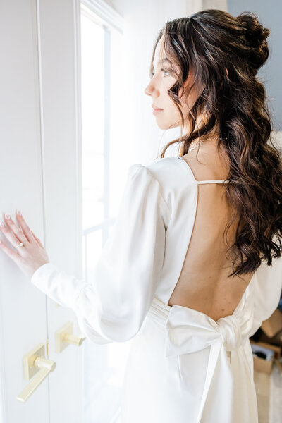 Bridal Portrait of a beautiful laughing bride by Dallas Wedding Photographer Arlene Stepanian