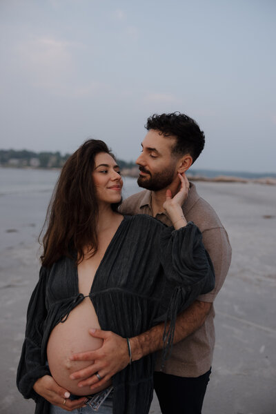 massachusetts-maternity-photographer-romantic-editorial-style
