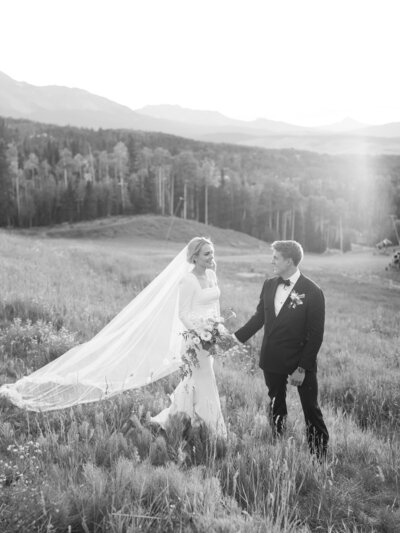 Mountaintop sunset wedding by Colorado Photographers Sarah Nann