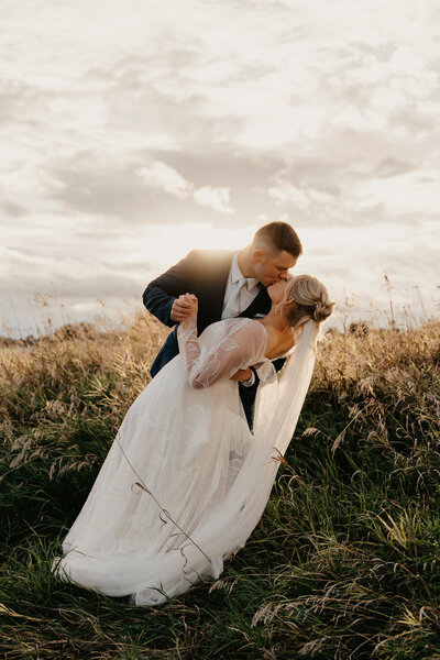 modern luxury bavaria downs summer wedding I-105