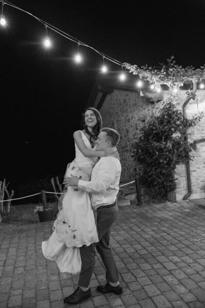 tuscany-italy-intimate-wedding-spring-loui-photography-75_websize