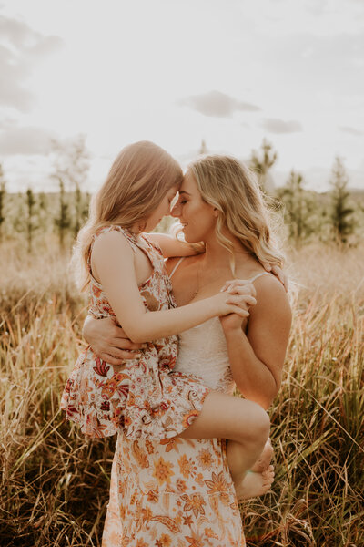 Mother and daughter moment at glasshouse Mountains