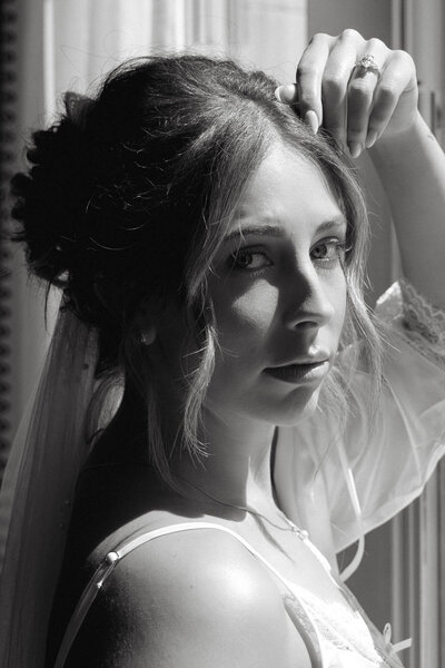 editorial bridal photography, high-end bridal photos, bridal black & white photos