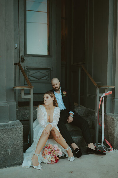 Bride and groom pose for wedding photographer in New Orleans, Louisiana