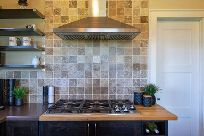 13762 Loyalist Parkway kitchen (9)