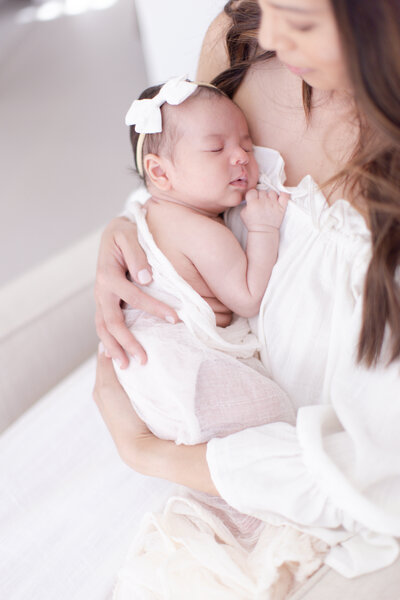In Home Natural Light Newborn | Tiffany Chi Photography