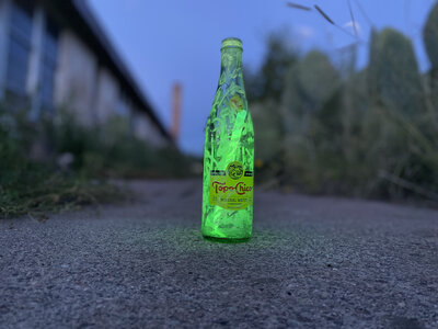 2.glowing bottle 002