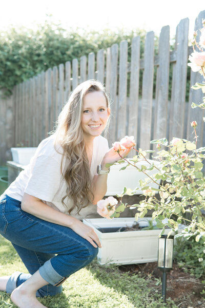 Photographer in portland oregon with her rose garden