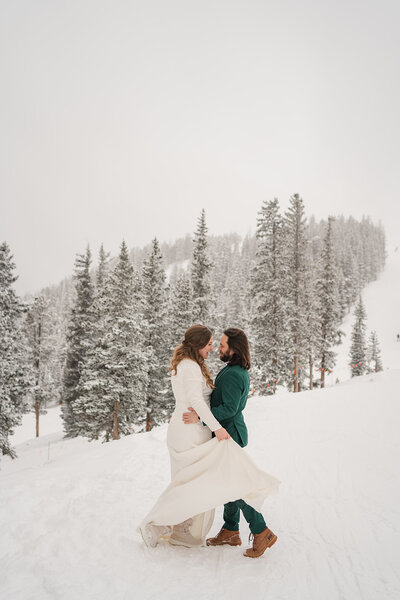 Design Your Dream Adventure Elopement with Sam Immer Photography's Personalized Elopement Photography Services.