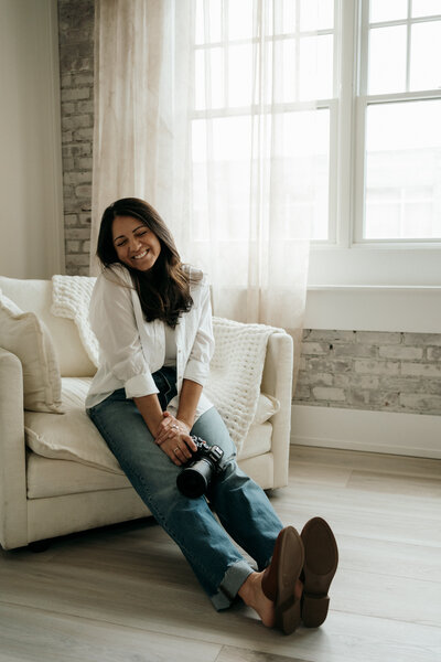 Emma LeeAnn, wedding and engagement photographer in Long Island, NY 