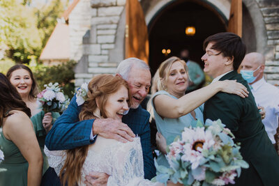 Kansas City Wedding Photographer, backyard wedding, intimate backyard wedding