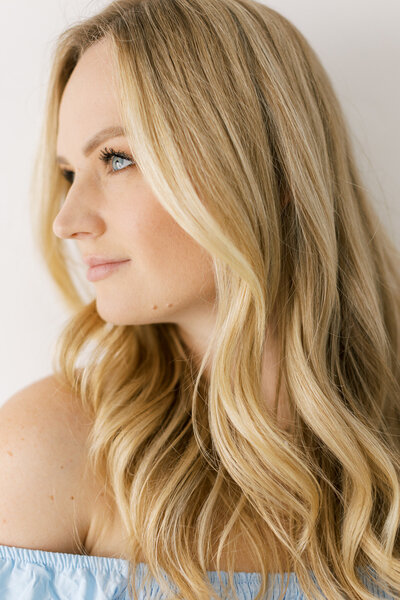 Wedding and Elopement Photographer, Shannon Bryn Montgomery headshot