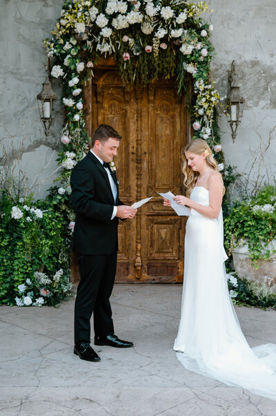Nashville bridal portraits at Cheekwood Gardens in Nashville, Tennessee