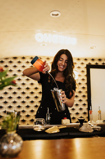Byrdie Bar Bartender making cocktails