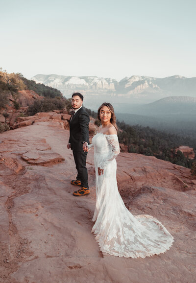 Photo of elopement couple kiss in Arizona Desert, Photo taken by kollar photography. Arizona Elopement Photographer