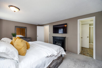 400 Wickham primary bdrm (3)