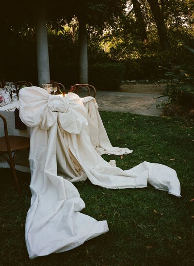 bow-tablescape-film