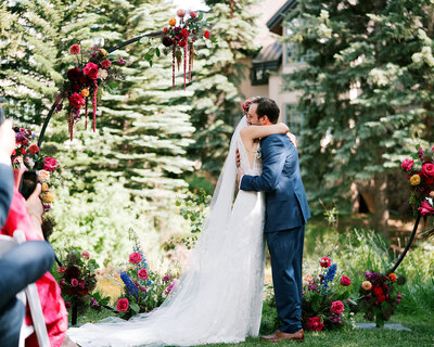 wedding couple in colorado meadow