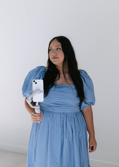 Arely Escalera and the Dove and Grace Content Co. team, passionate about capturing authentic wedding moments and telling unique love stories through content creation.