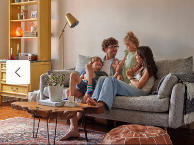family of 4 living in new york city apartment 