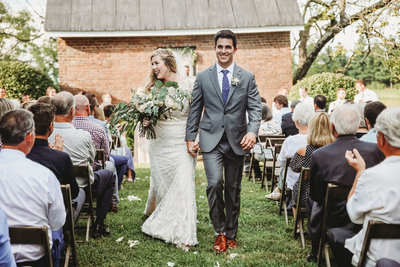 Warrenwood Manor - Kentucky Wedding Venue - Outdoor Ceremony