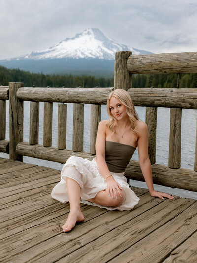 Wedding at The Crag Rat Hut in Hood River, Oregon