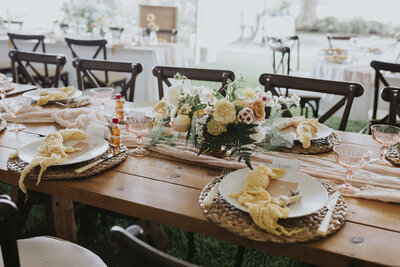 Pastel wedding table insp