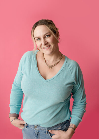 Calgary Newborn Photographer headshot