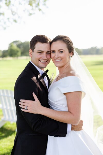 classic wedding portrait of bride and groom in lake forest, il