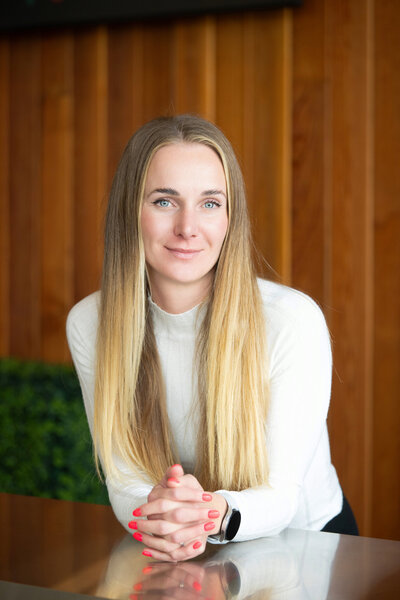 woman with long blond hair