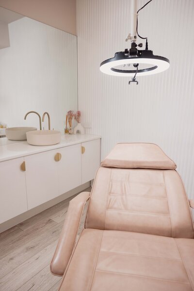 Treat the face to some deep-down indulgence with our CosMedix chemical peels and indulgent facial peels