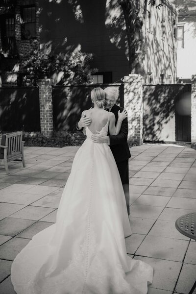 050_Savannah wedding_Charles Morris Center_Cathedral_St.John_0290_Holly+Justin {Coastal Chic Studios}_CC1_1542