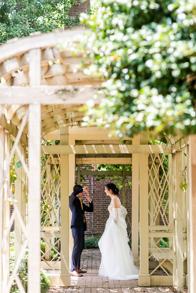alexethan_liberty_view_philadelphia_wedding_sneak_peek_image-33