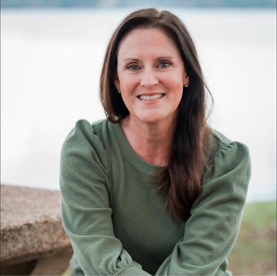 Headshot of Secretary Savannah Loudin