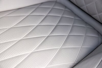 mercedes-g63-china-blue-for-rent-in-miami-diamond-stitched-leather-seats-manufaktur-white-platinum-029