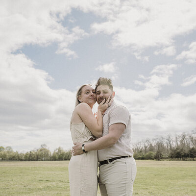 Mira Park Photography NY based wedding photographer guests with colorful umbrellas wedding ceremony at Long Island NY